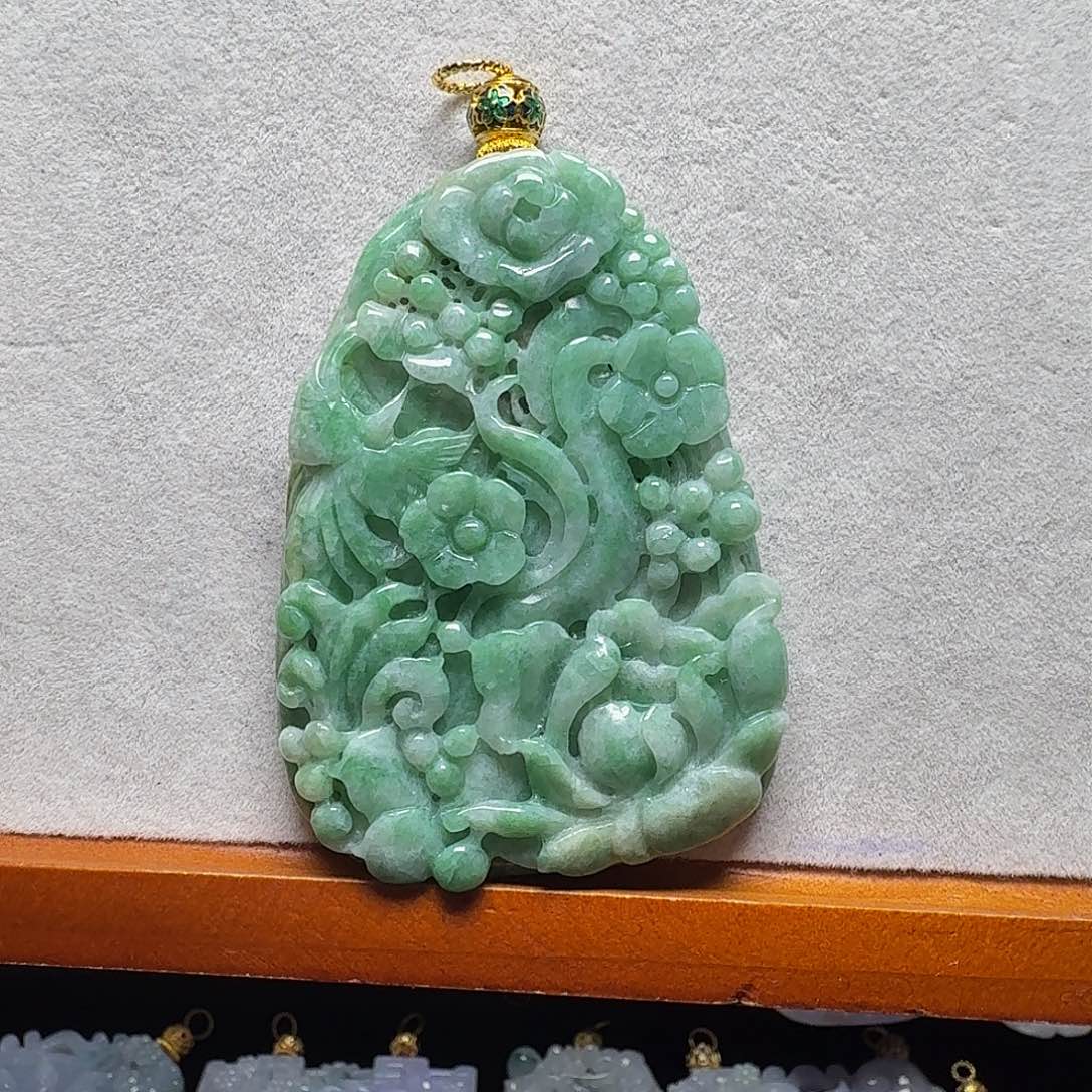 吊坠(赠链)未镶嵌翡翠