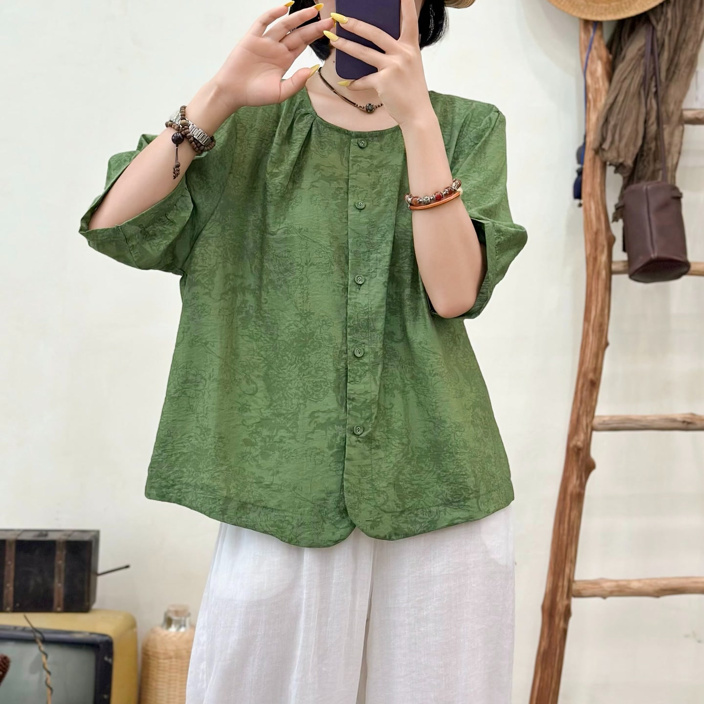 8884新款夏季气质减龄文艺小衫QZ