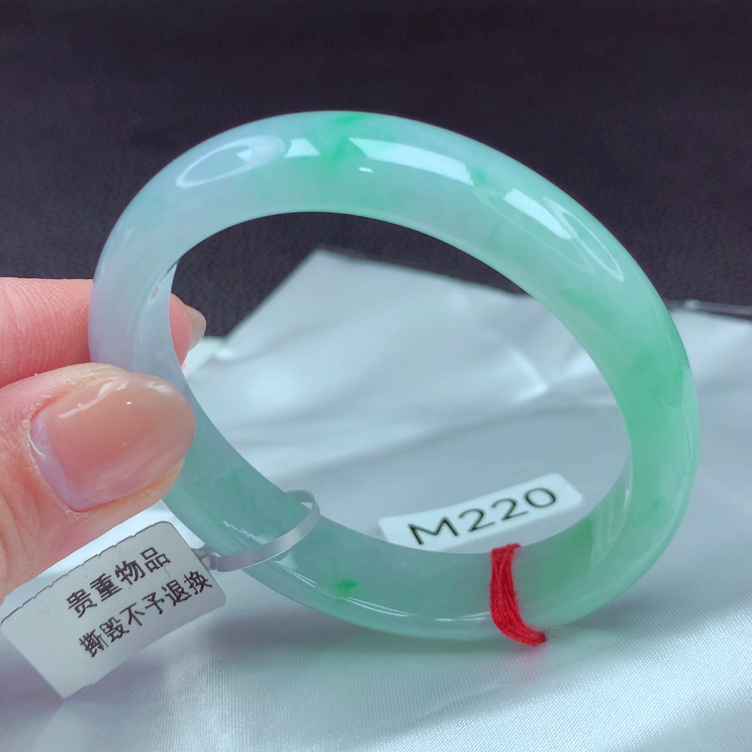 翡翠手镯未镶嵌手镯88