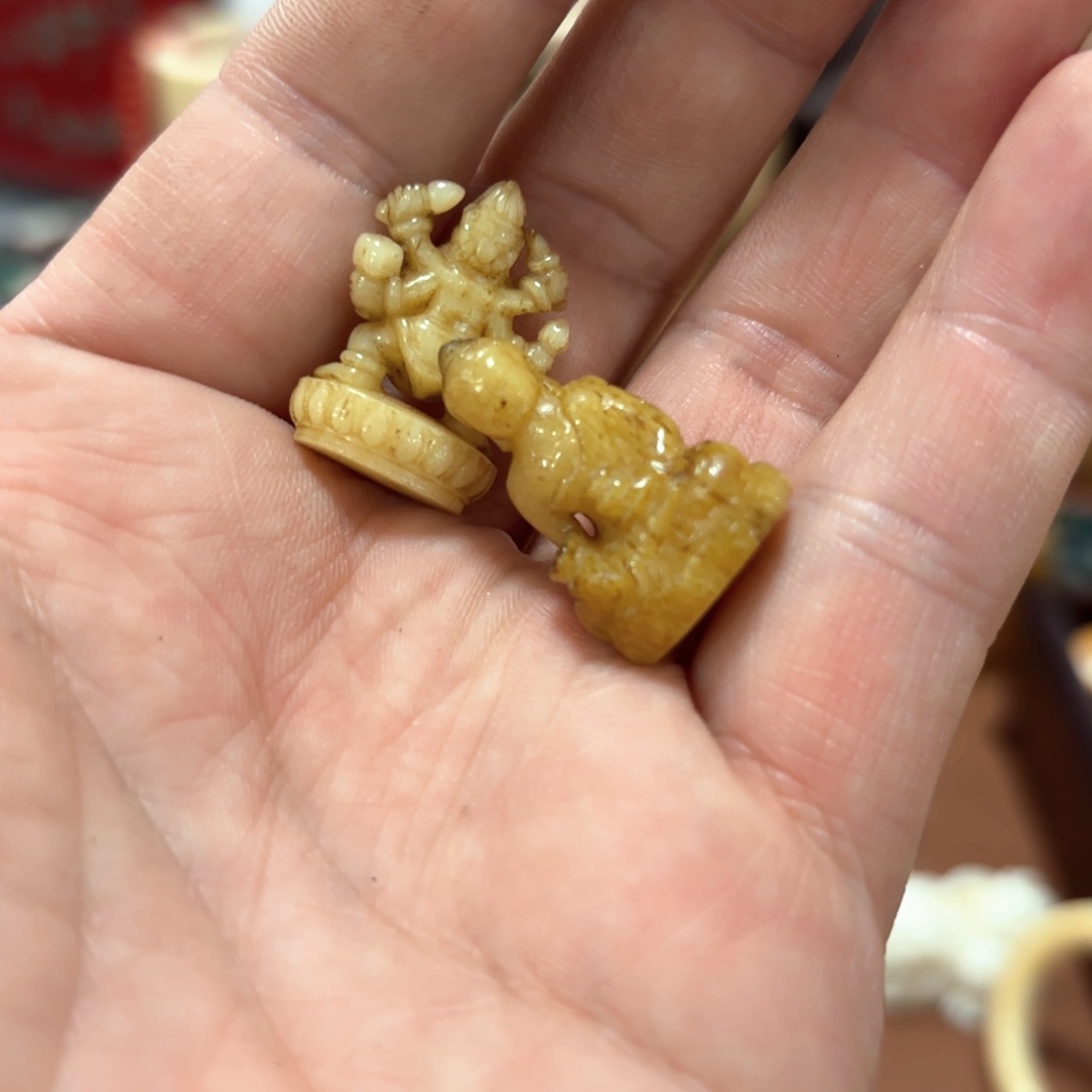 *****吊坠鹿骨雕刻雕刻技艺