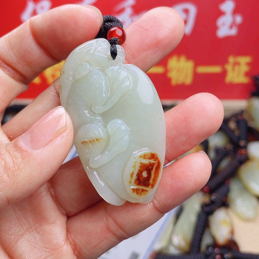 和田玉颈饰未镶嵌