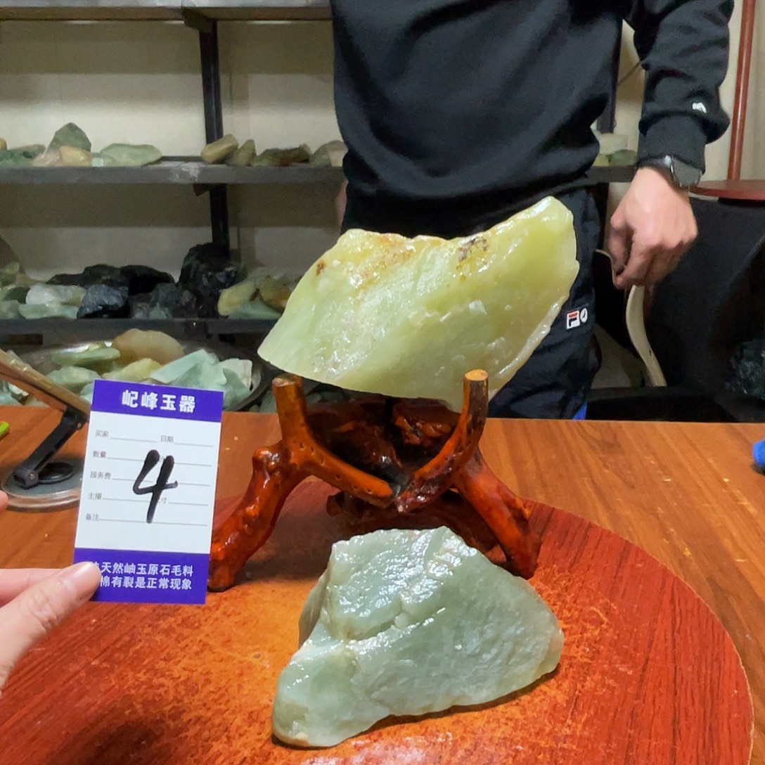 蛇纹石玉未镶嵌原石4