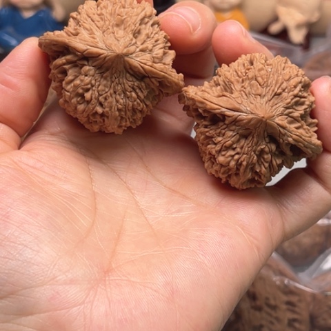 遨***空文玩核桃吊坠百花山