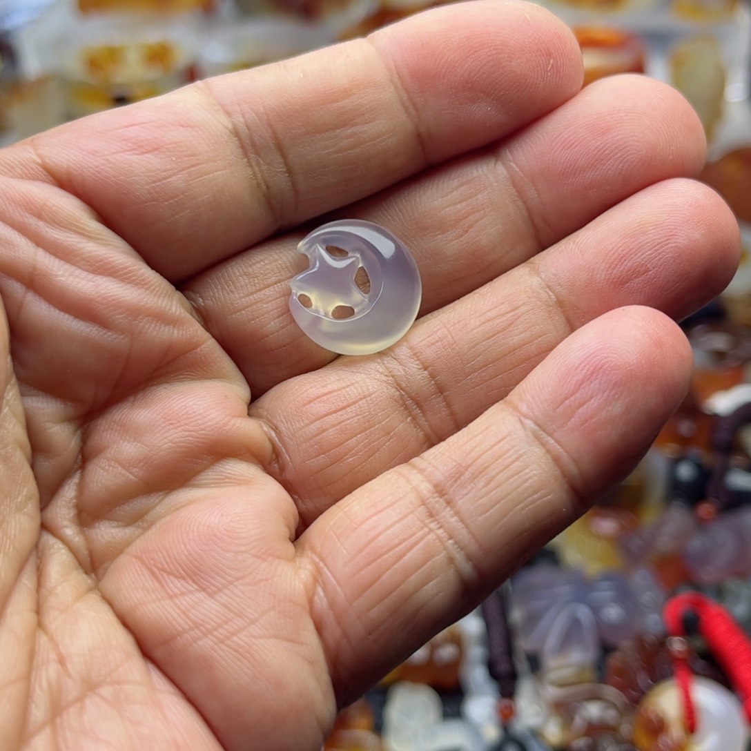 玛瑙/玉髓颈饰未镶嵌