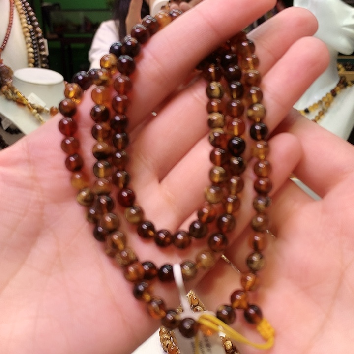 琥珀裸石未镶嵌抚顺琥珀卡6花珀器型规整