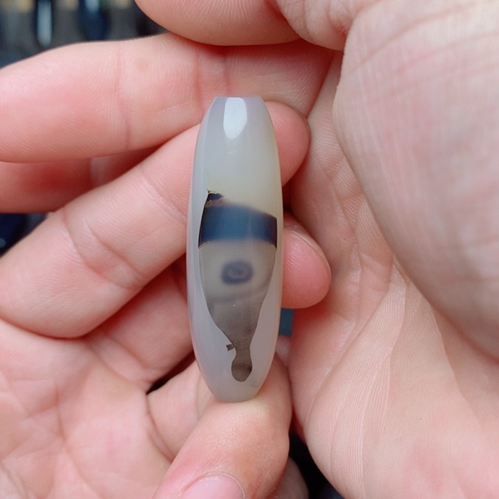 一***亮玛瑙/玉髓颈饰未镶嵌