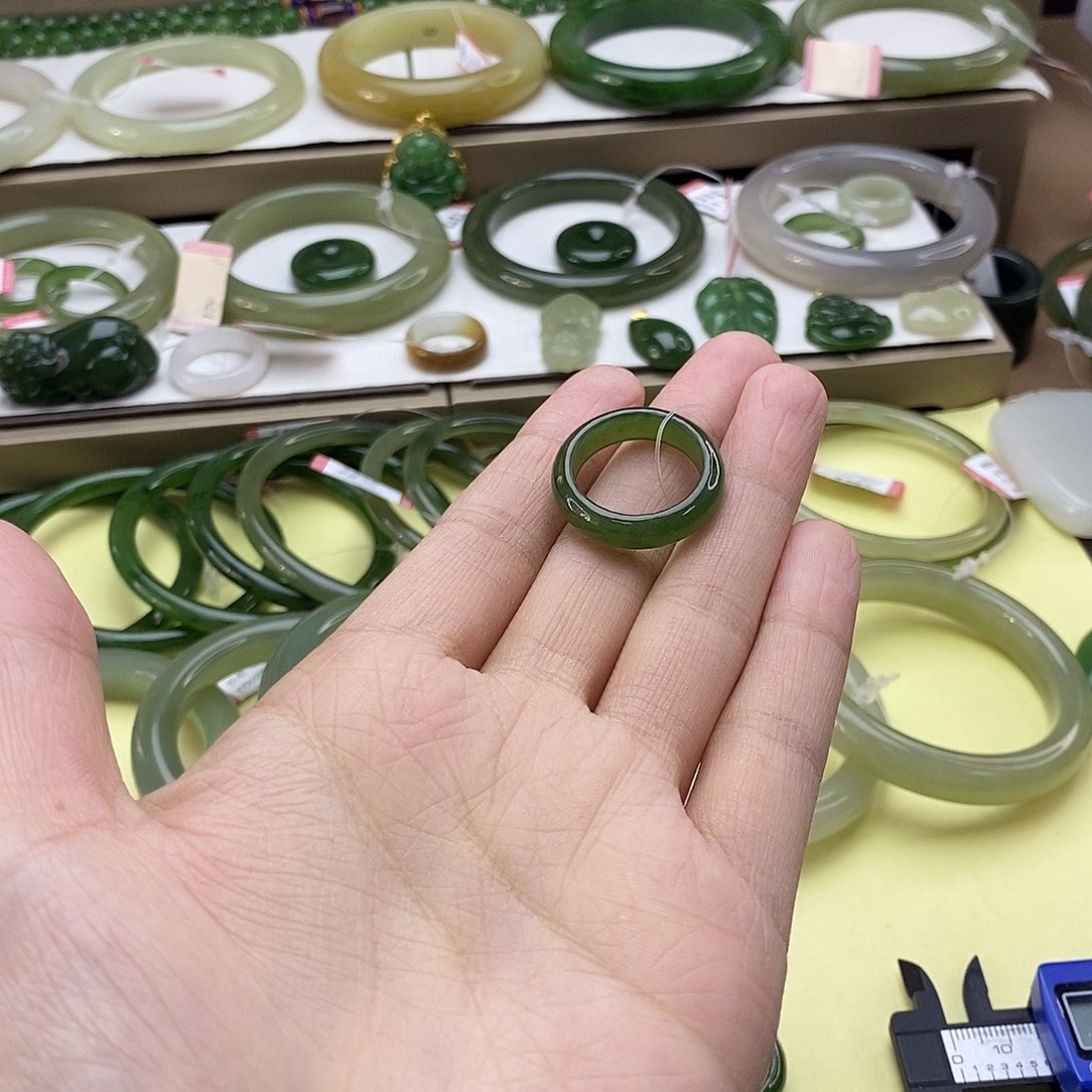 和田玉戒圈未镶嵌