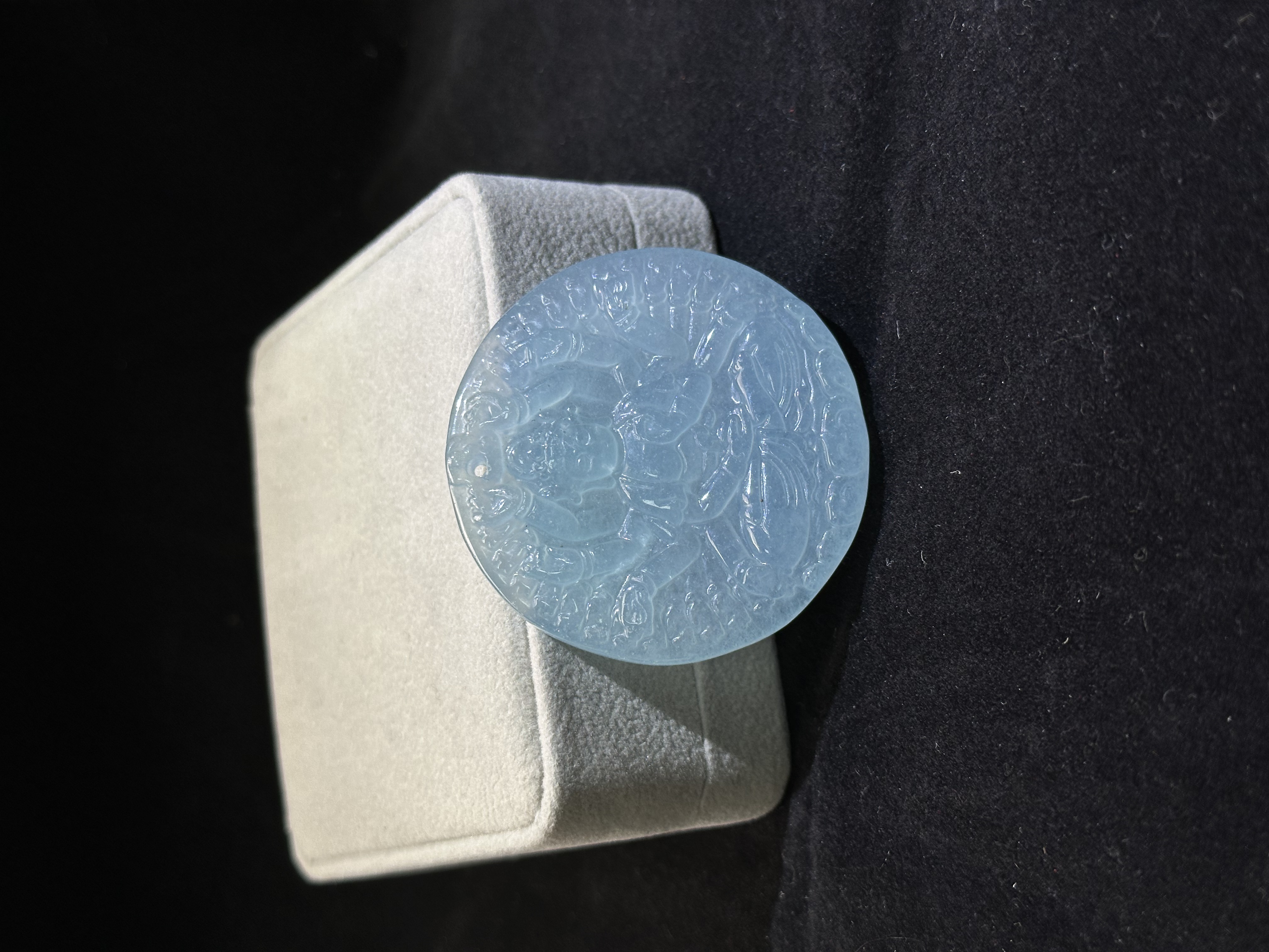 C155蓝水千手观音吊坠时尚百搭女款