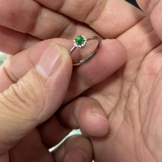 翡翠银S925镶嵌戒指好看