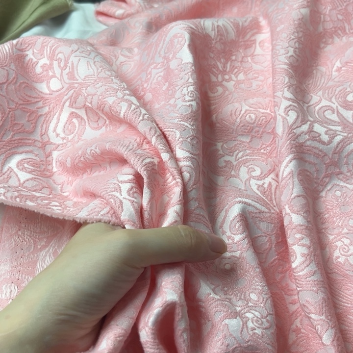 粉色提花1.5米。     