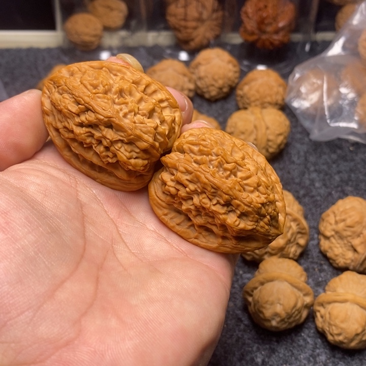 唯***尊吊坠文玩核桃40蓟县虎头王