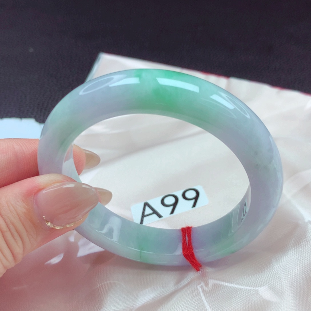 翡翠手镯未镶嵌手镯88