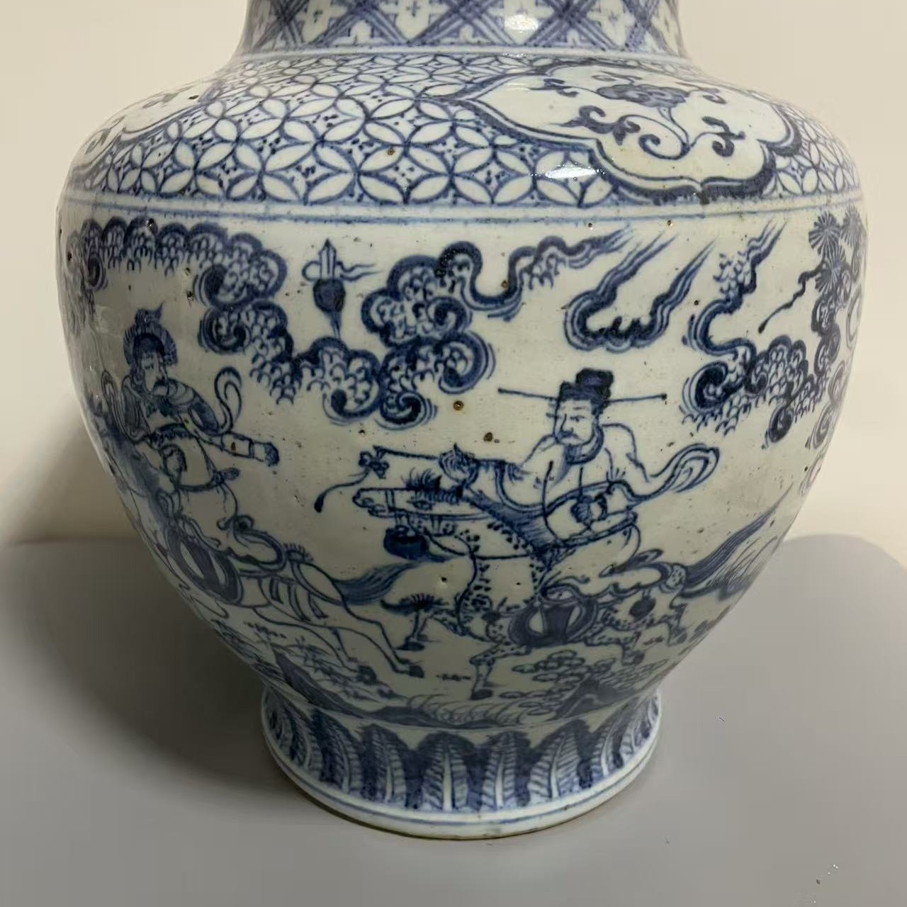 当代青花瓷器一个
