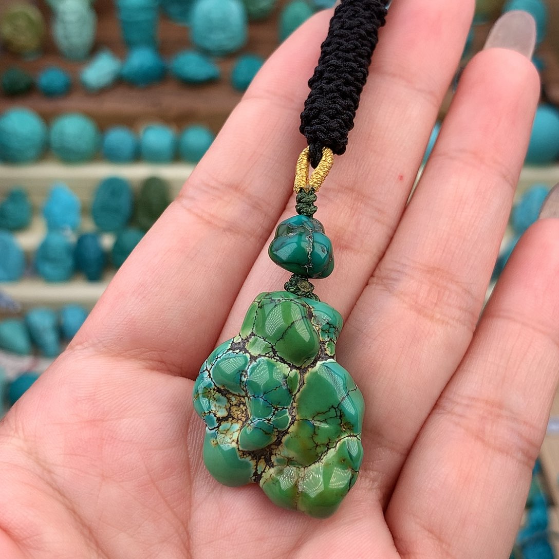 绿松石未镶嵌珠宝奇石