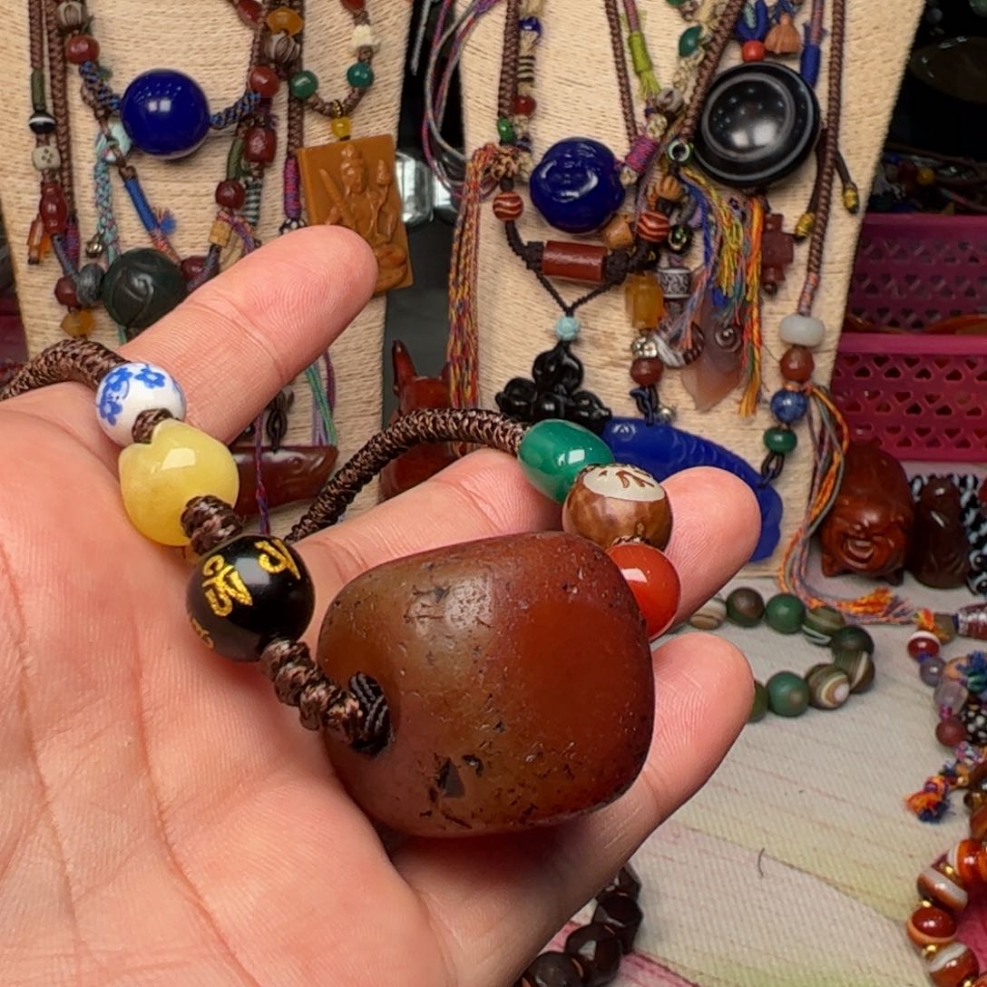 玛瑙/玉髓颈饰未镶嵌