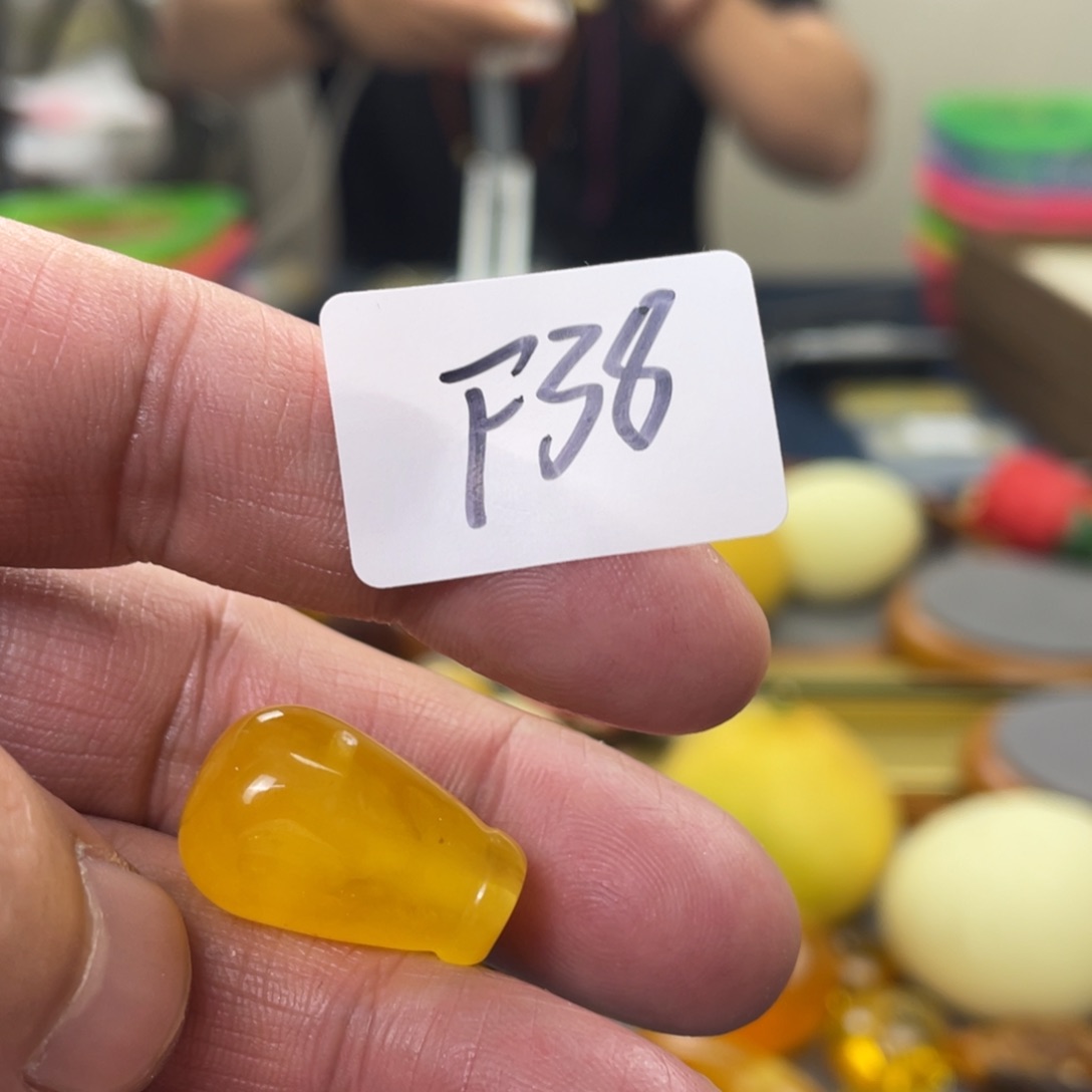 手链琥珀未镶嵌多样性发，发其中一件