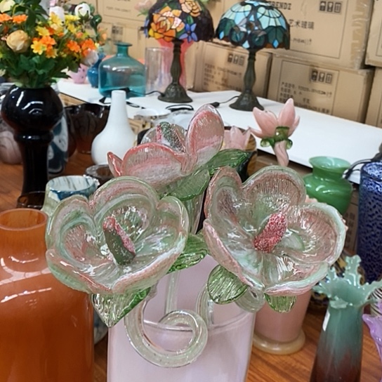 琉璃花瓶高45厘米宽9厘米