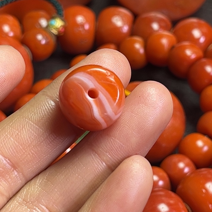 颈饰琉璃小*子琉璃………..