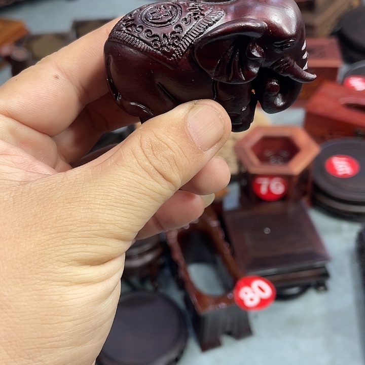 琉璃手工艺品红木底座工艺品