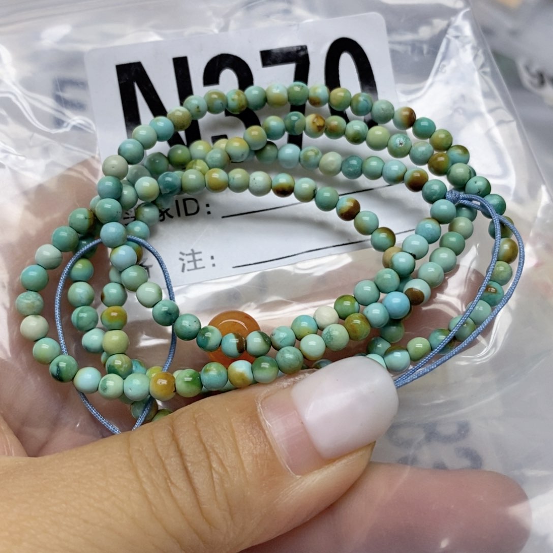 南红玛瑙配饰未镶嵌傲**霜