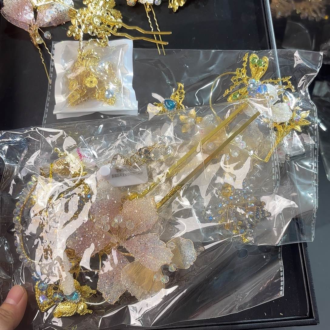 混合材质金色套装