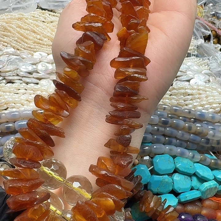 玛瑙/玉髓未镶嵌珠宝半成品一条12mm蜜蜡原石