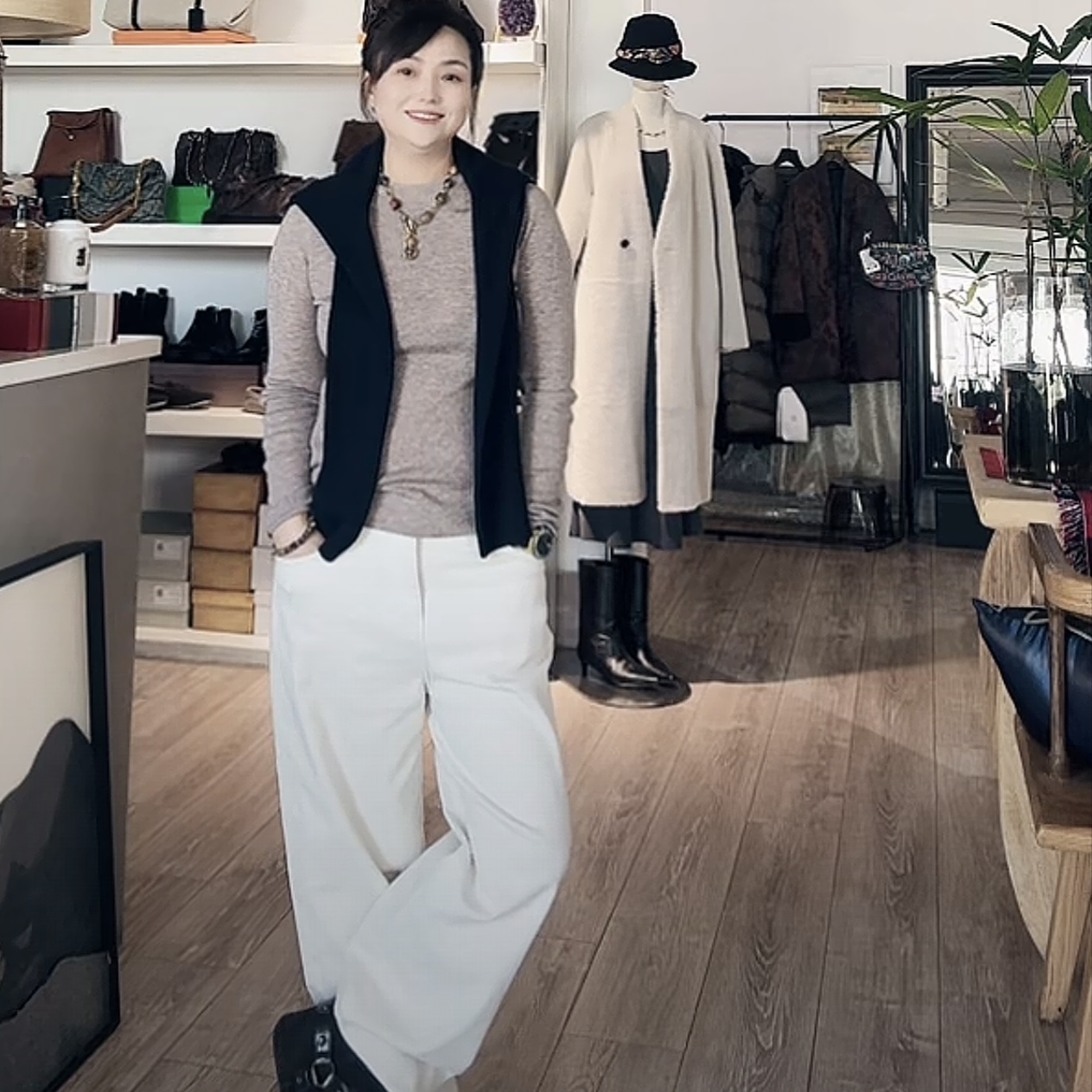 娜迪亚时尚百搭白牛仔裤