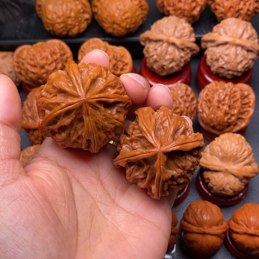 【闪购商品】文玩核桃把件四棱