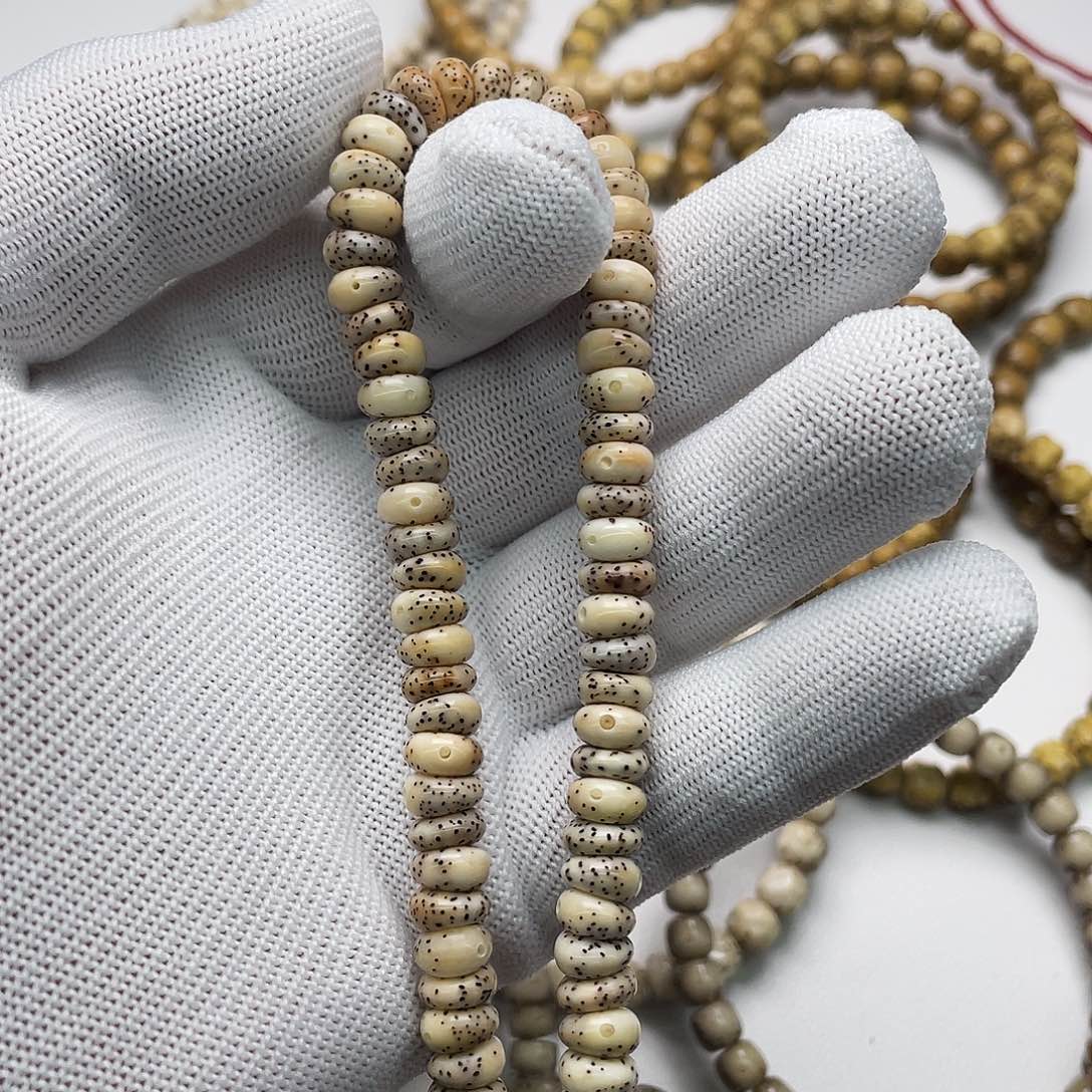 星月菩提把件瓷料卡8泥鰍背手持