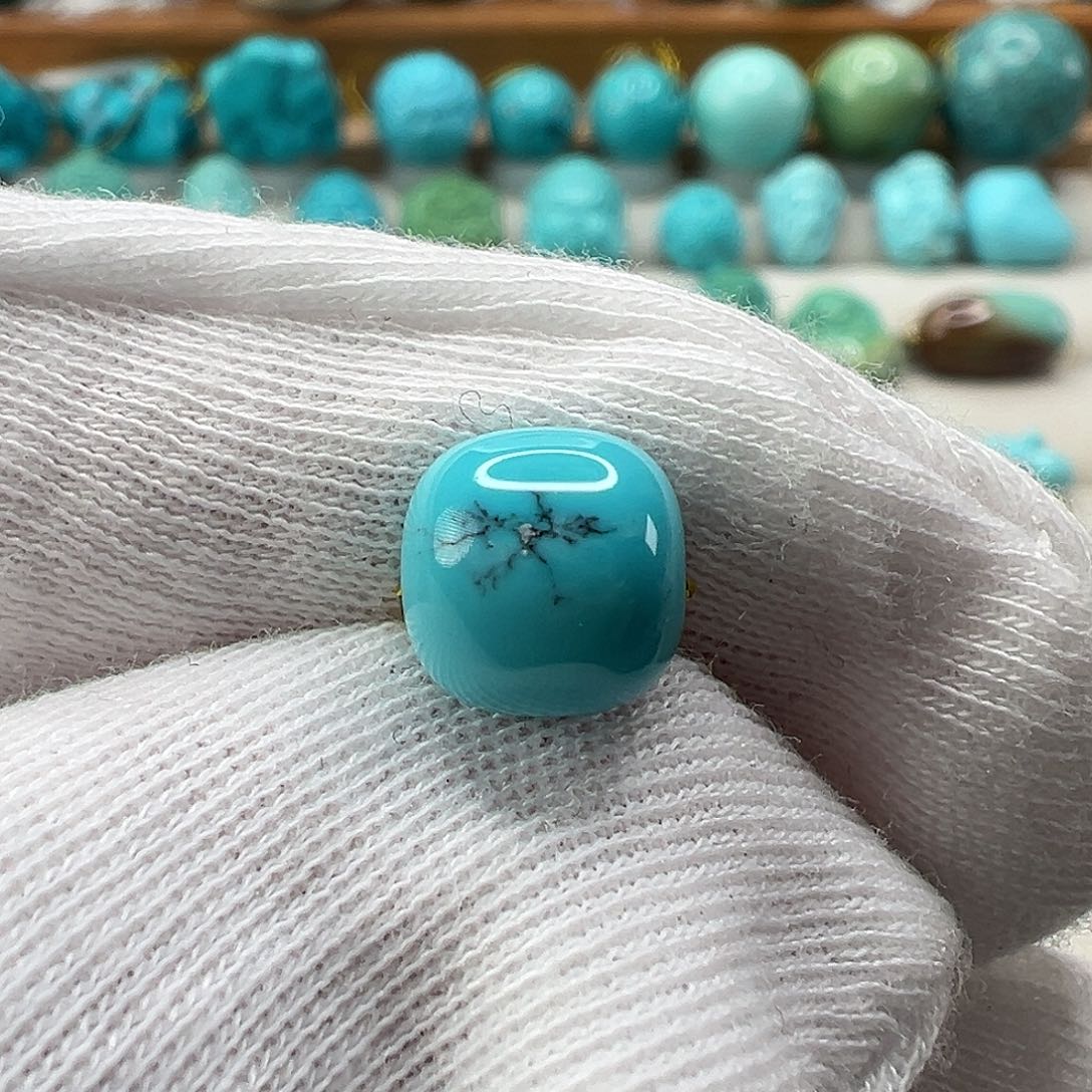 绿松石配饰未镶嵌