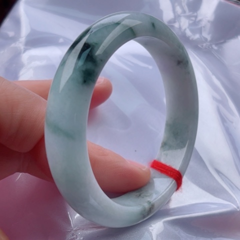 翡翠手镯未镶嵌正55.8