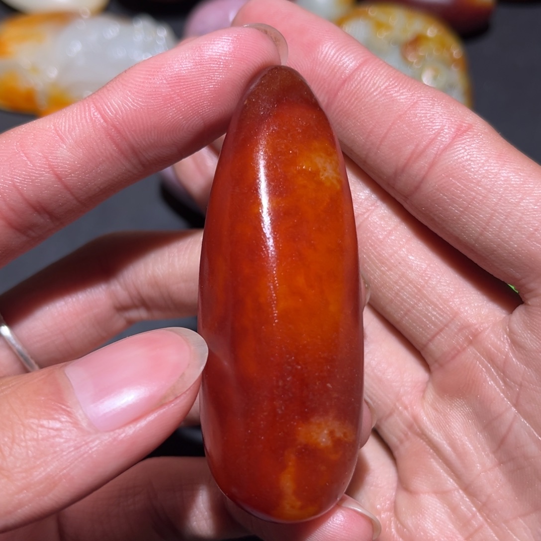 和田玉未镶嵌珠宝奇石