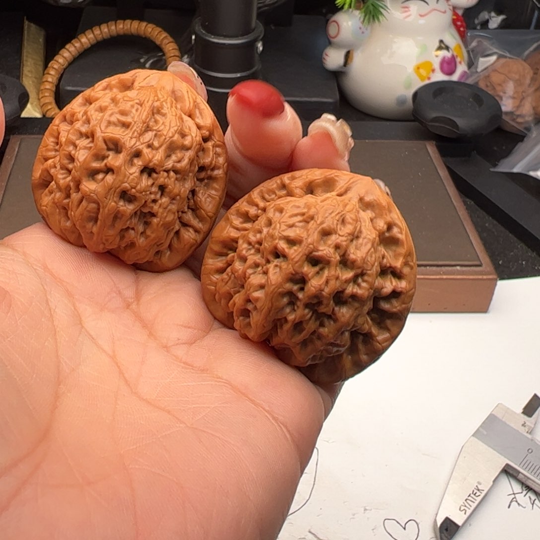 文玩核桃吊坠滢金公子41