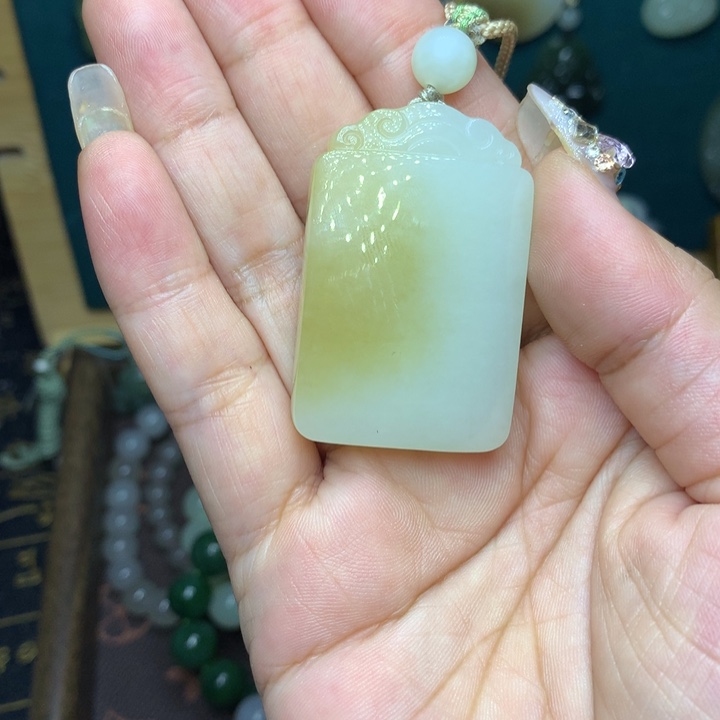 和田玉（青玉）未镶嵌颈饰海**空