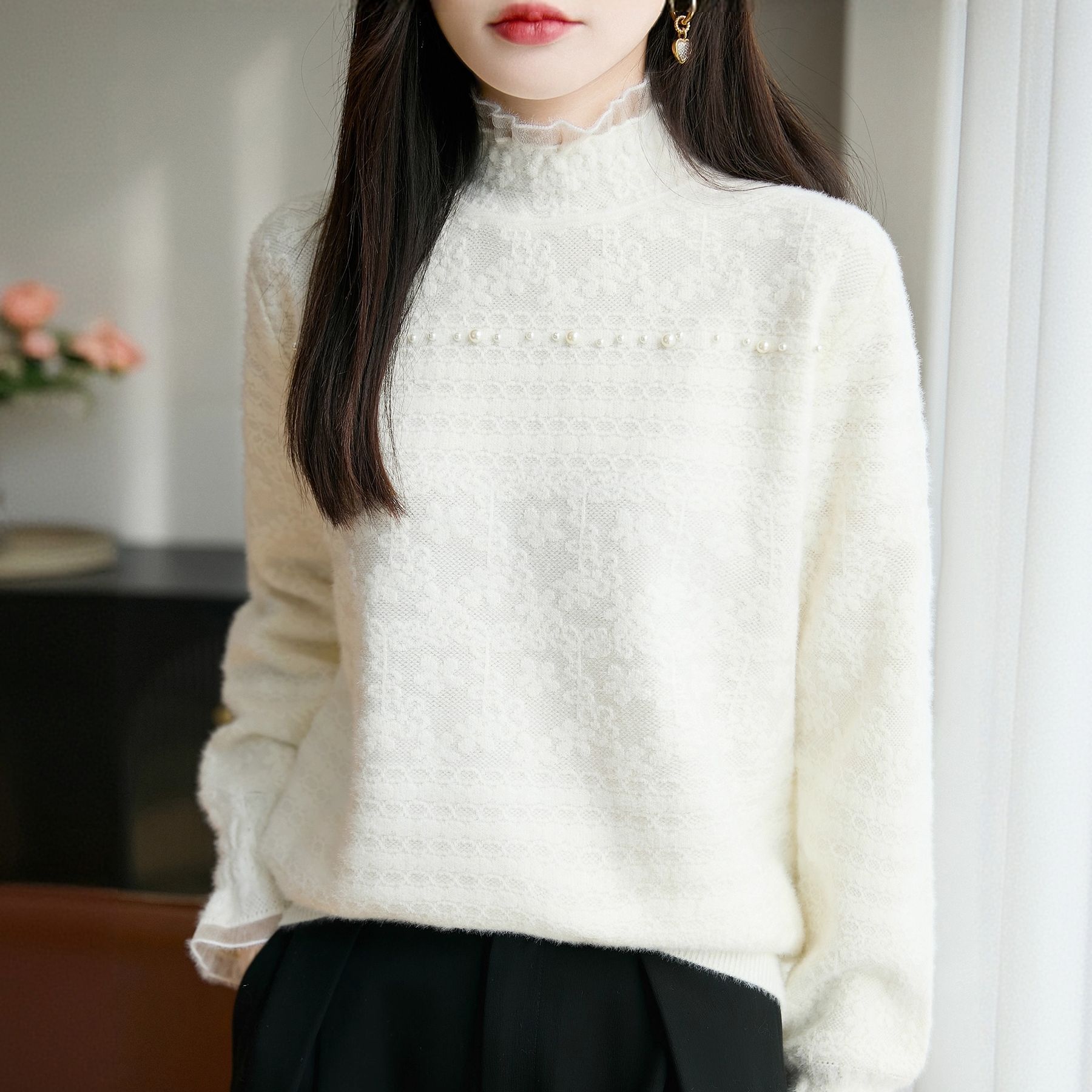 温柔风蕾丝花边时尚气质镂空钉珠针织毛衣宽松保暖百搭打底衫上衣