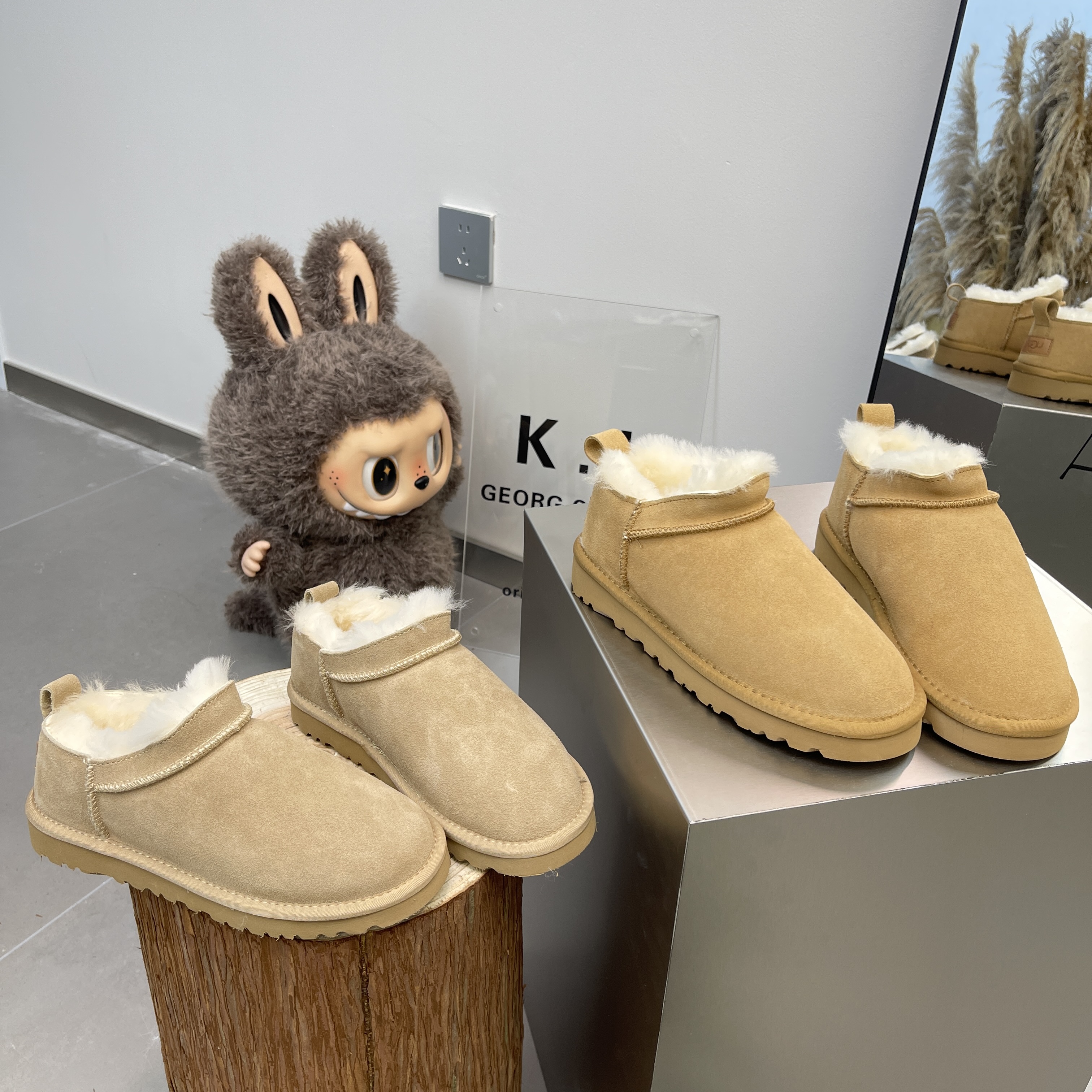 2025秋冬新款牛皮羊毛流光风超迷你雪地靴女鞋休闲懒人鞋加厚保暖