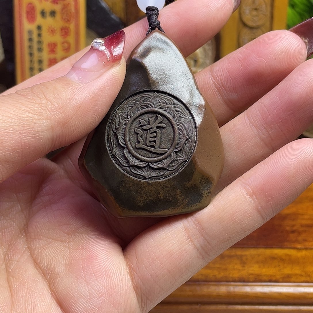 戈壁石2788622588885255888