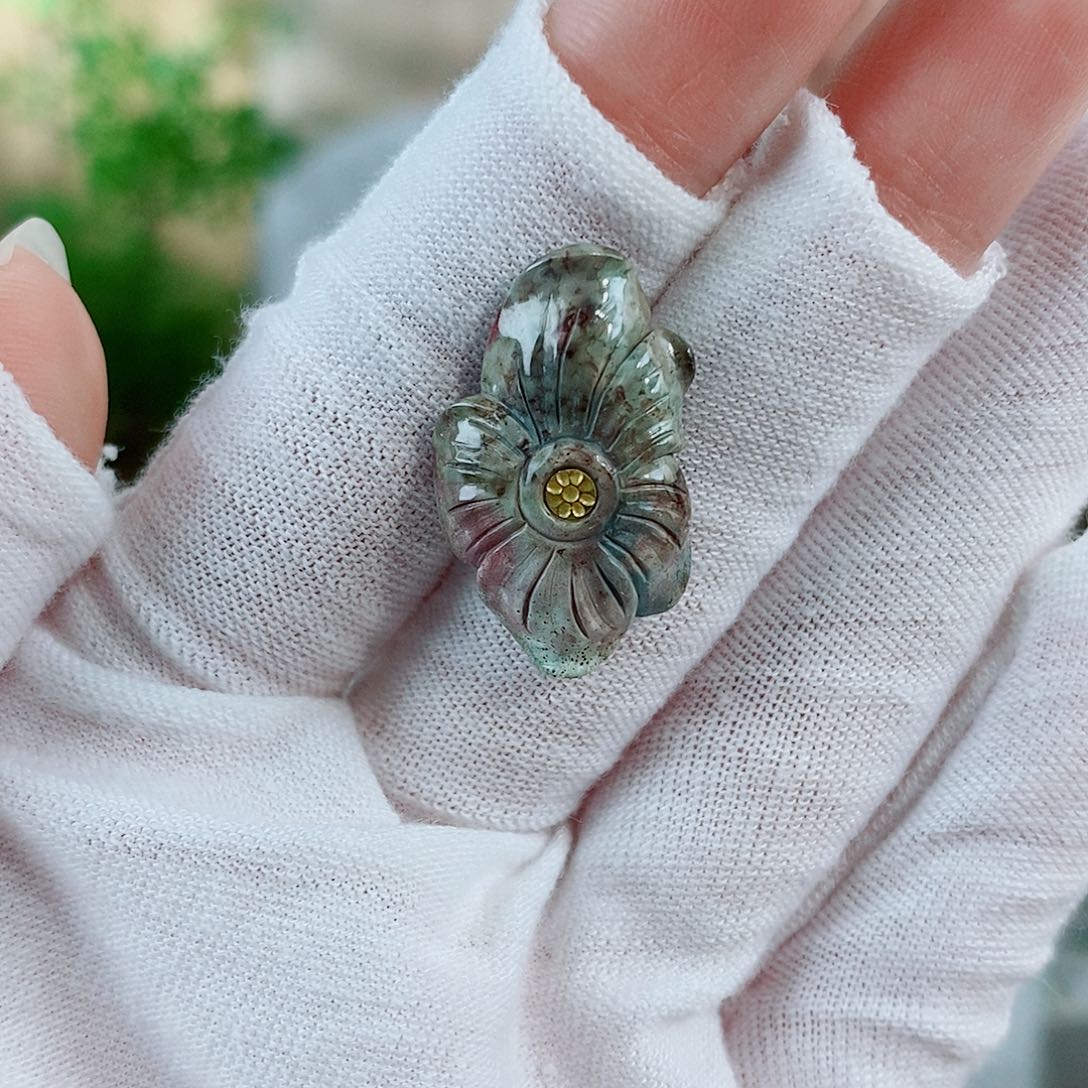 未镶嵌绿松石珠宝奇石