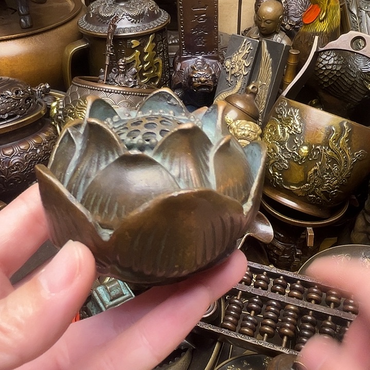 精美铜器批发档口