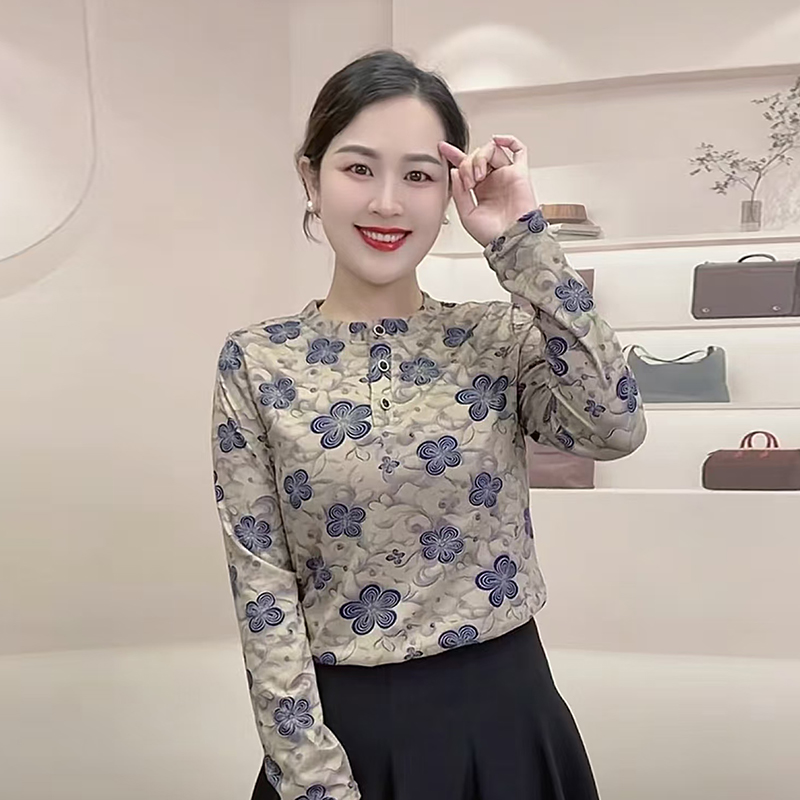春秋季新款上衣女长袖时尚百搭修身弹力显瘦减龄妈妈装碎花打底衫