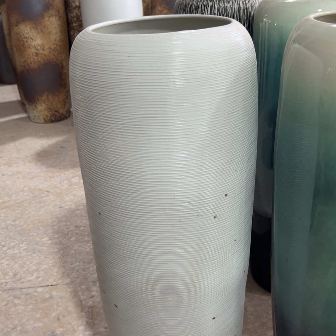 高度60口17无孔瑕疵