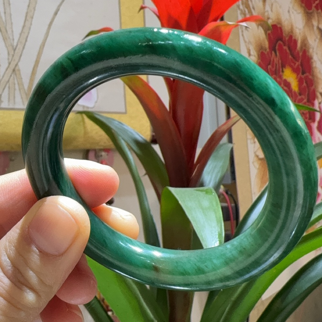 南阳独山玉圆条手镯内径56.5宽10.5厚11.5实物满绿色送人自用