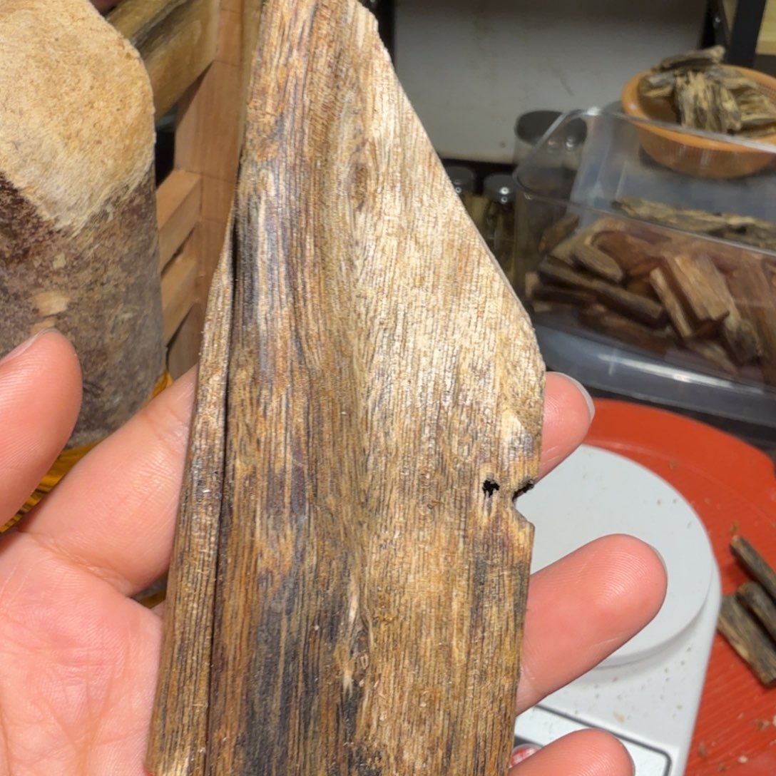 白奇沉香块料沉香