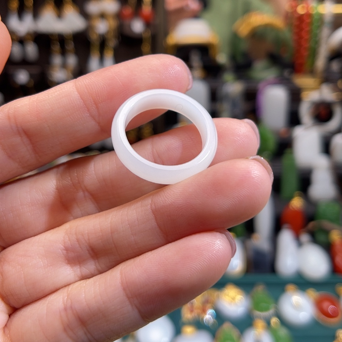 和田玉挂件未镶嵌就****哈