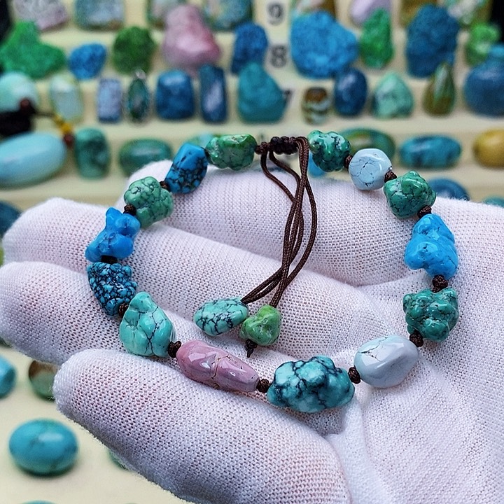 绿松石配饰未镶嵌