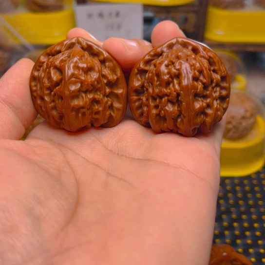 吊坠文玩核桃白狮