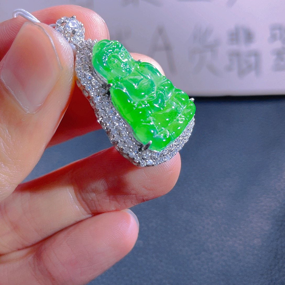 翡翠颈饰银S925镶嵌9999999999