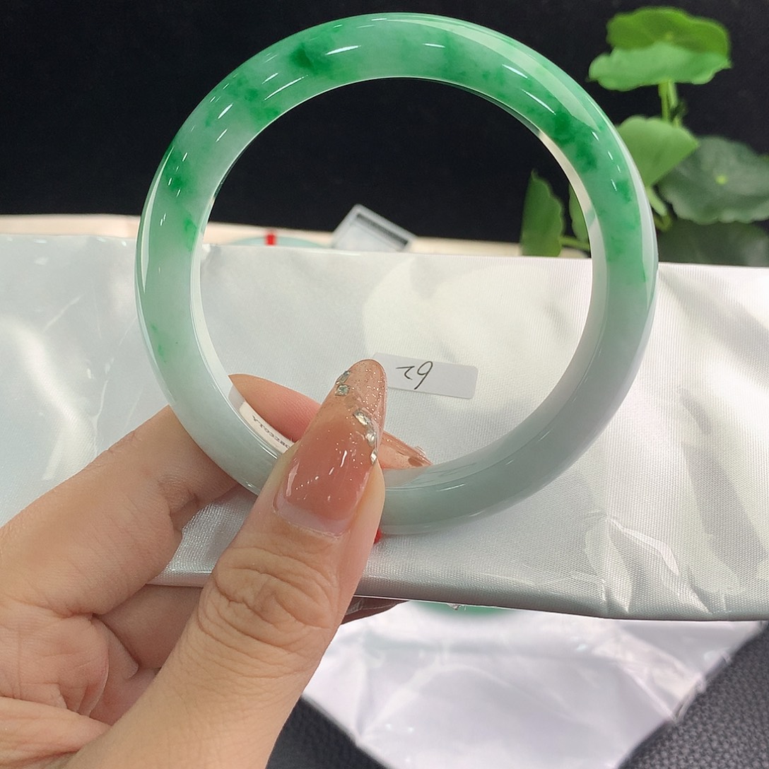 未镶嵌手镯翡翠正62