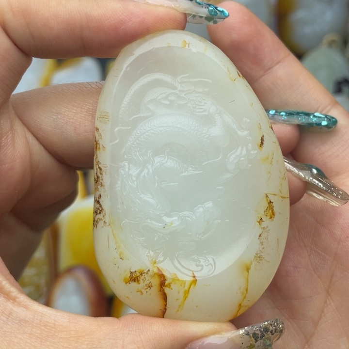 和田玉未镶嵌颈饰