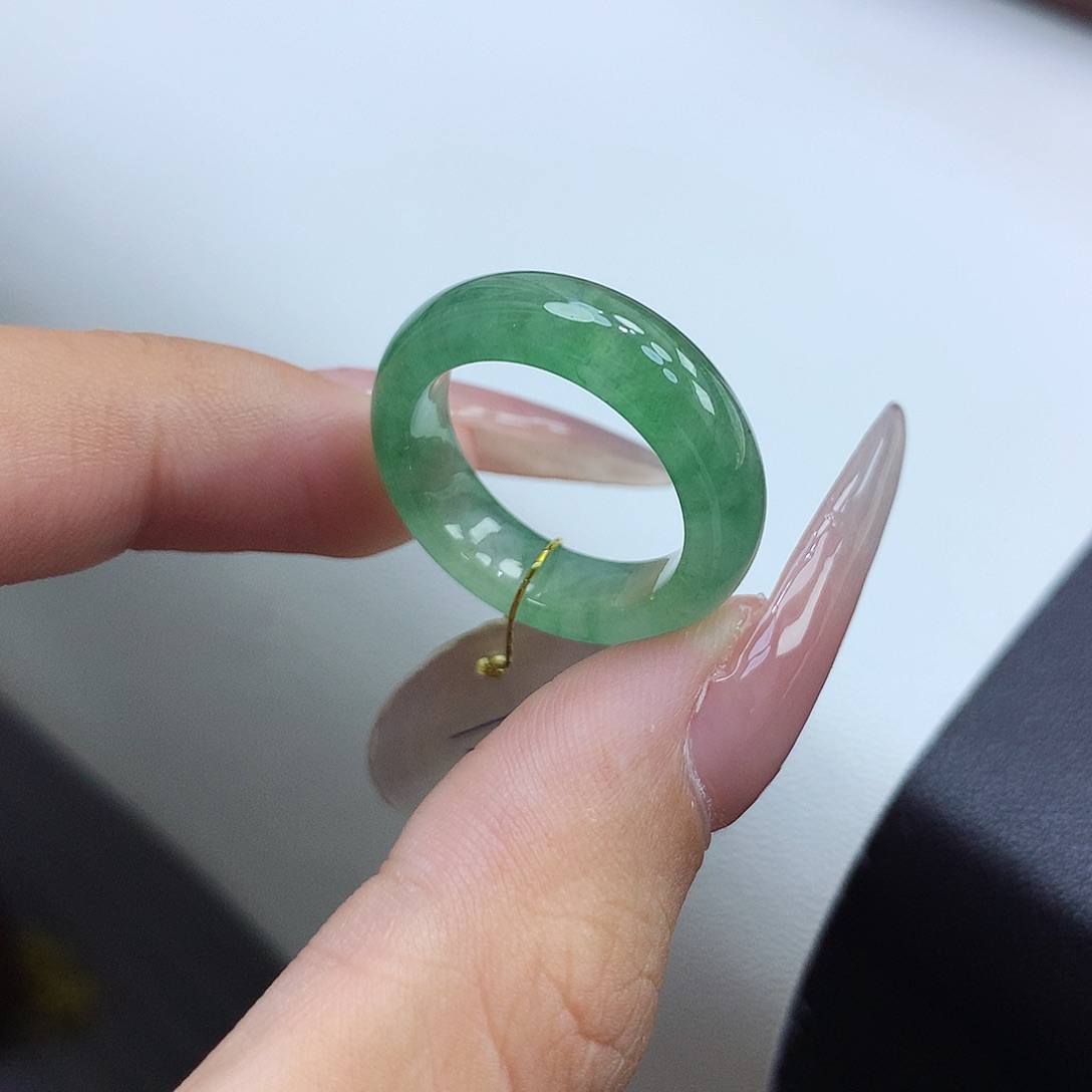 翡翠戒指未镶嵌13圈